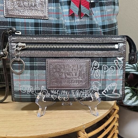 Coach Poppy Tartan Glamour Tote with Matching Wallet - Picture 2 of 16